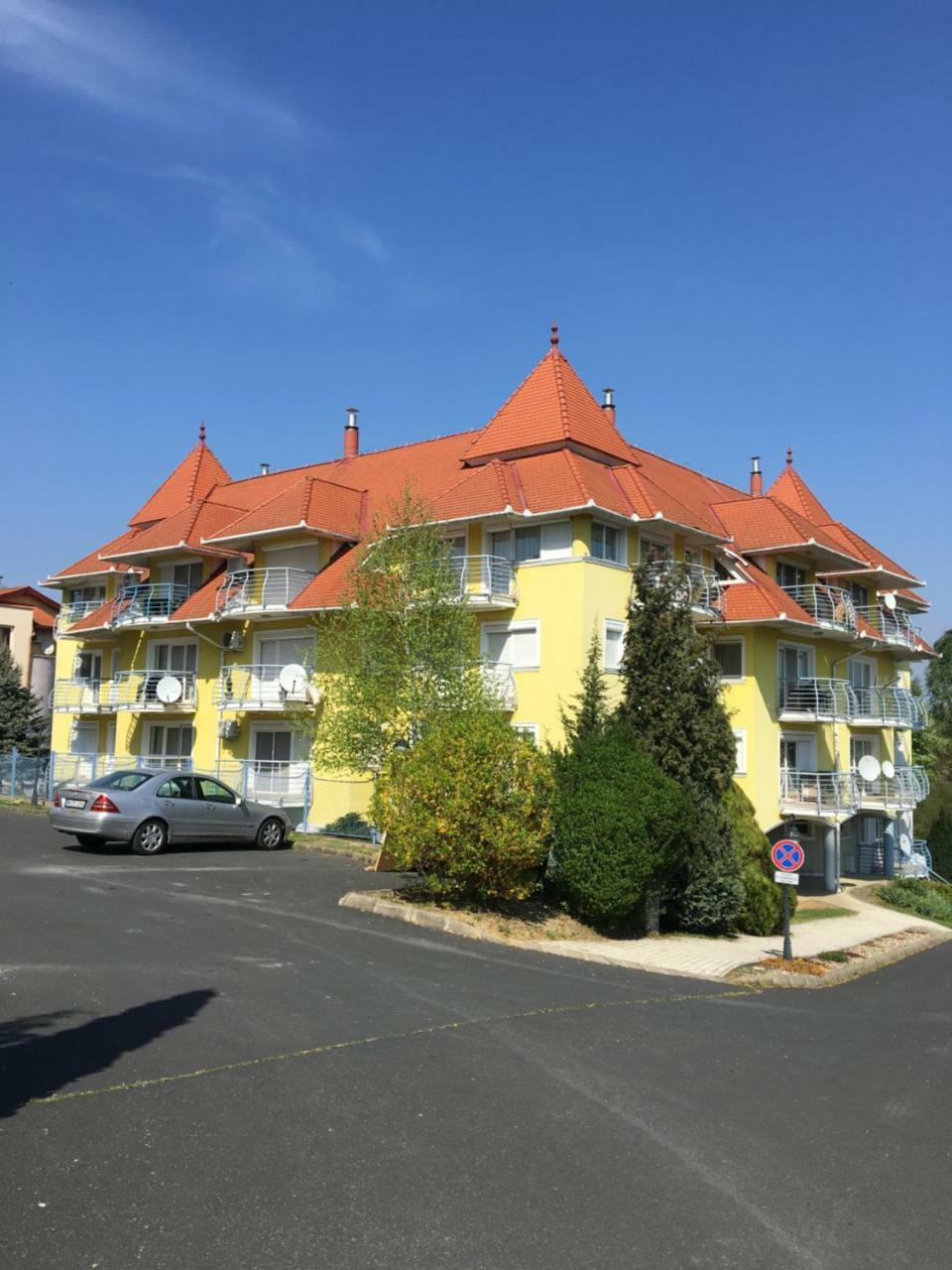 Mavrikiy Apartment Hévíz Eksteriør bilde